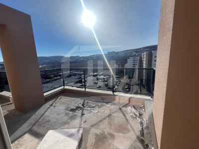 Apartament 3 camere, etaj retras cu terasa panoramica, Vivo Mall