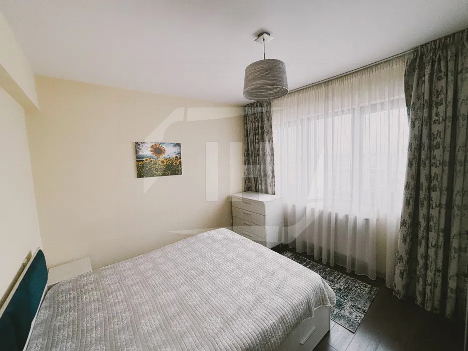 Apartament 3 camere, Europa