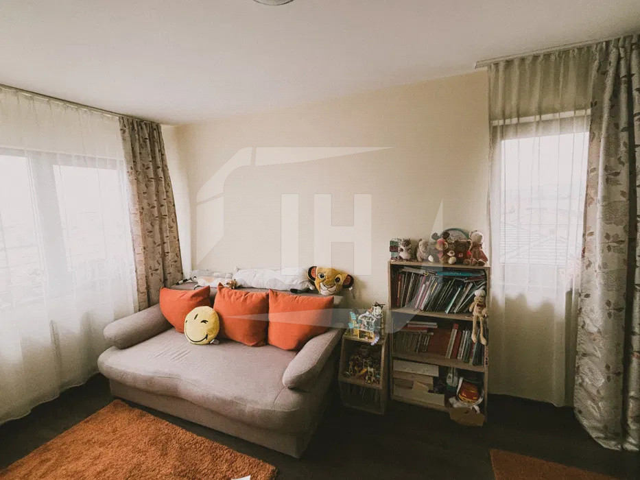 Apartament 3 camere, Europa