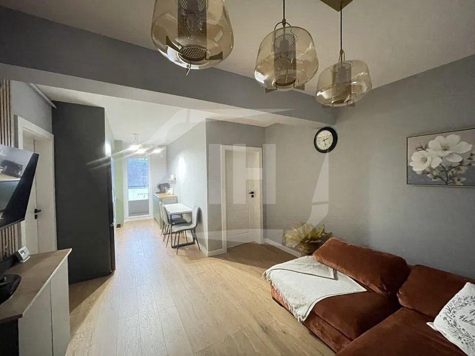 Apartament 3 camere, Frunzisului