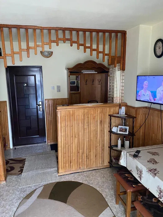 Apartament 2 camere decomandat, etaj intermediar, Bld Primaverii