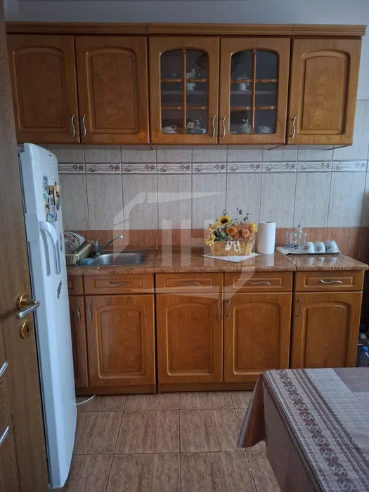 Apartament 3 camere, 2 bai, etaj intermediar in zona str Dorobantilor 