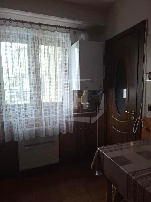 Apartament 3 camere, 2 bai, etaj intermediar in zona str Dorobantilor 