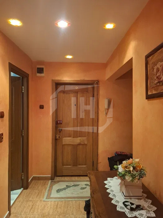 Apartament 3 camere, 2 bai, etaj intermediar in zona str Dorobantilor 