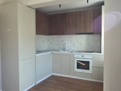 Apartament 2 camere la cheie, parcare subterana, zona Vivo