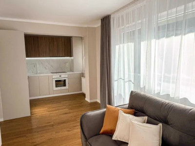 Apartament 2 camere la cheie, parcare subterana, zona Vivo