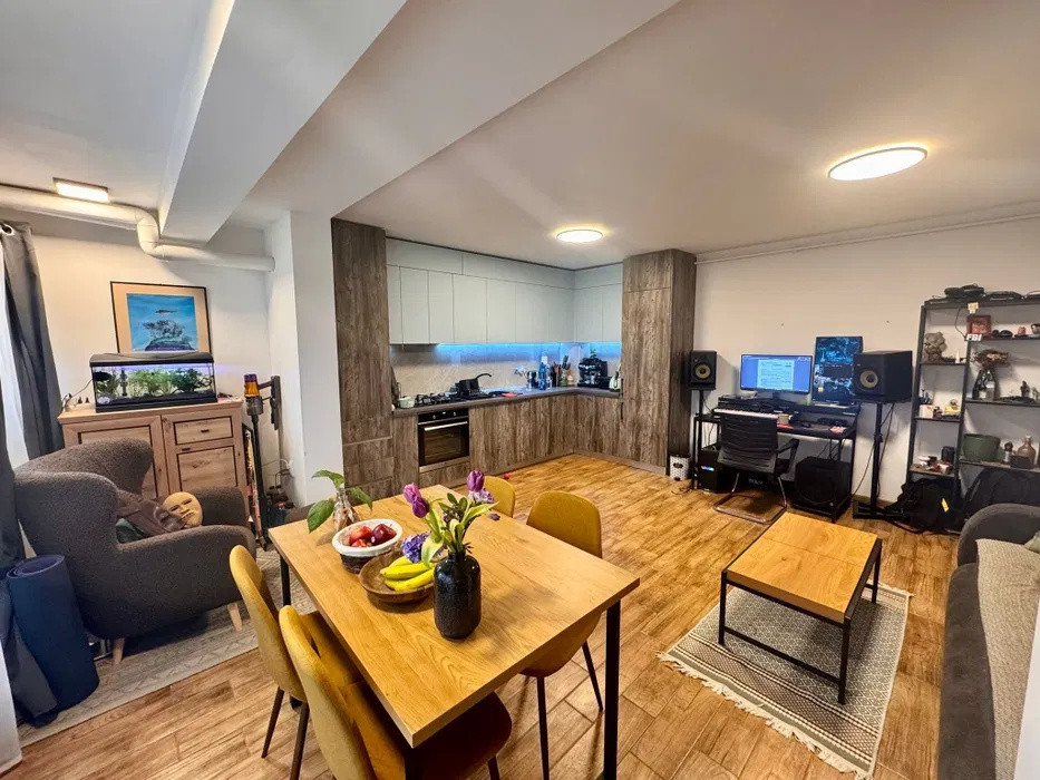 Apartament 2 camere la cheie, terasa si parcare subterana, zona Vivo