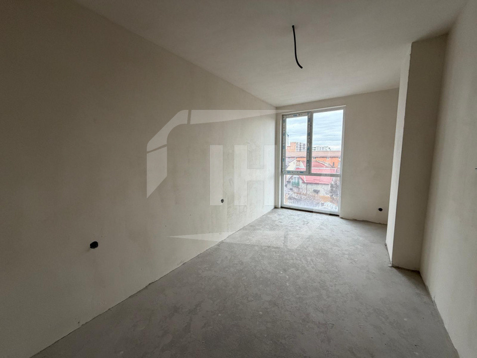Apartament 2 camere, decomandat, cu CF, zona Marasti.