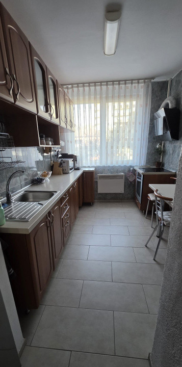 Apartmaent 3 camere decomandat, etaj 1, cartier Grigorescu