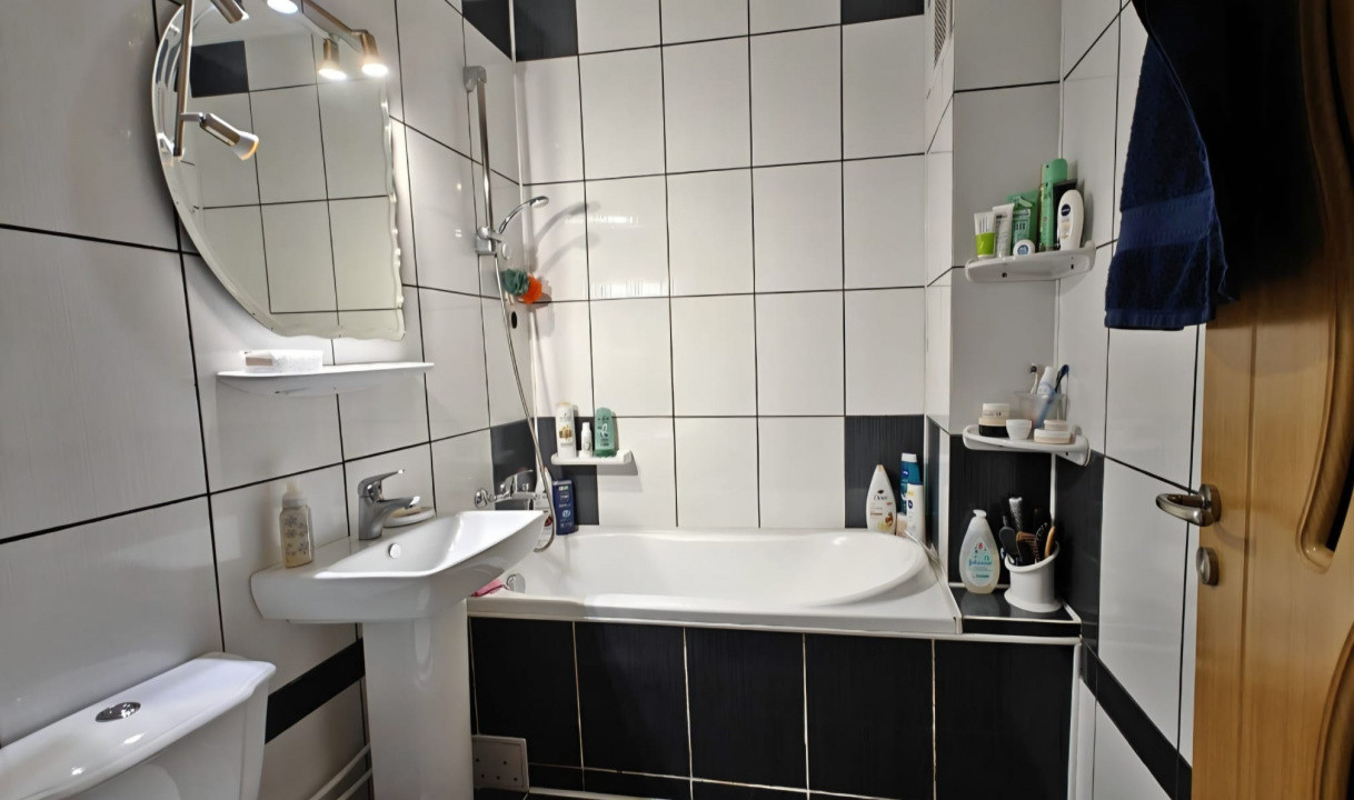 Apartmaent 3 camere decomandat, etaj 1, cartier Grigorescu