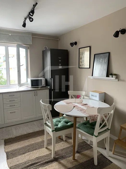 Apartament 3 camere, 2 bai, etaj intermediar cartier Gheorgheni