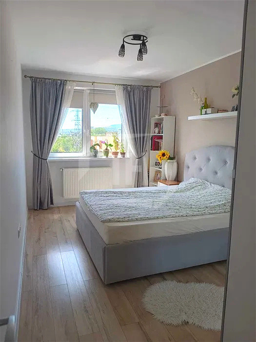 Apartament 3 camere, semidecomandat, et 4/7 in bloc nou!