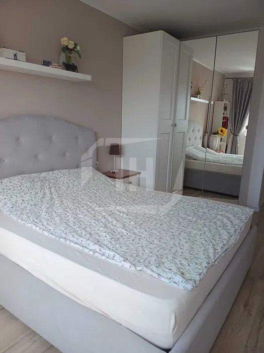 Apartament 3 camere, semidecomandat, et 4/7 in bloc nou!