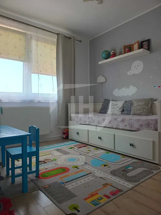 Apartament 3 camere, semidecomandat, et 4/7 in bloc nou!