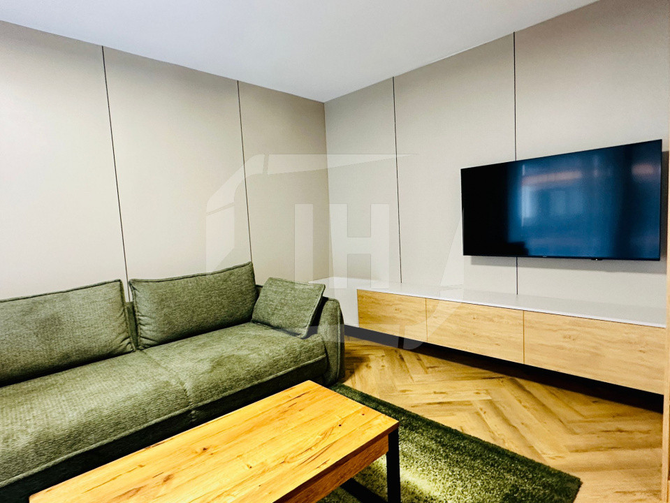 Apartament 2 camere, ultrafinisat, parcare, Intre Lacuri