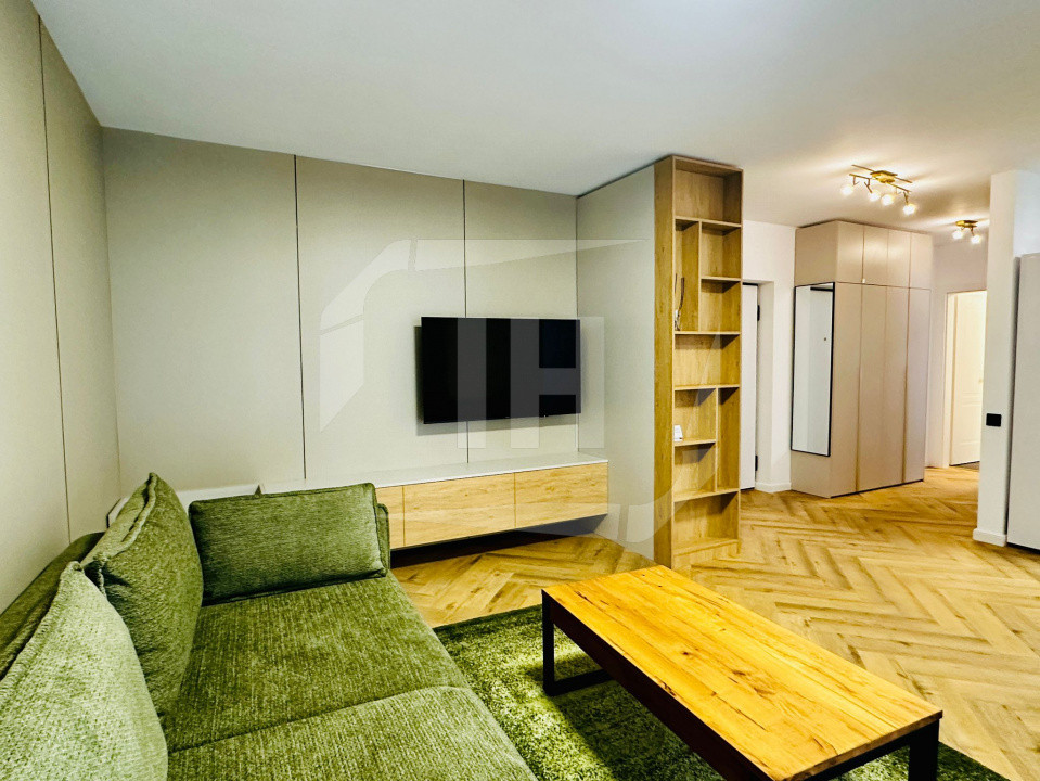 Apartament 2 camere, ultrafinisat, parcare, Intre Lacuri