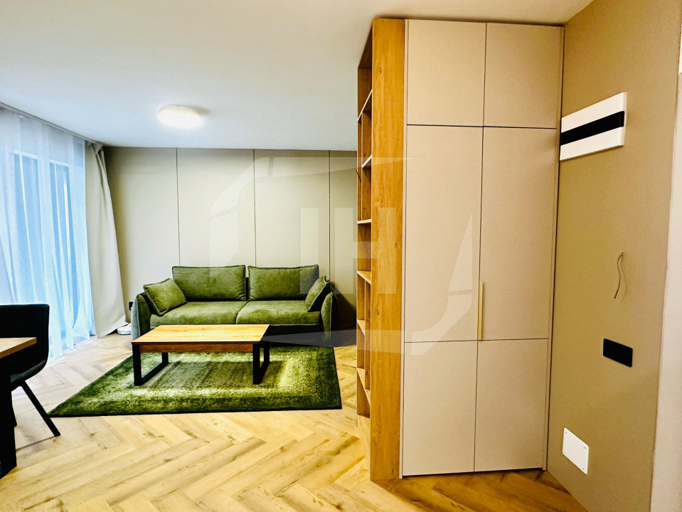 Apartament 2 camere, ultrafinisat, parcare, Intre Lacuri