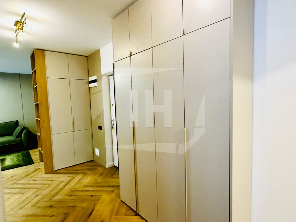 Apartament 2 camere, ultrafinisat, parcare, Intre Lacuri