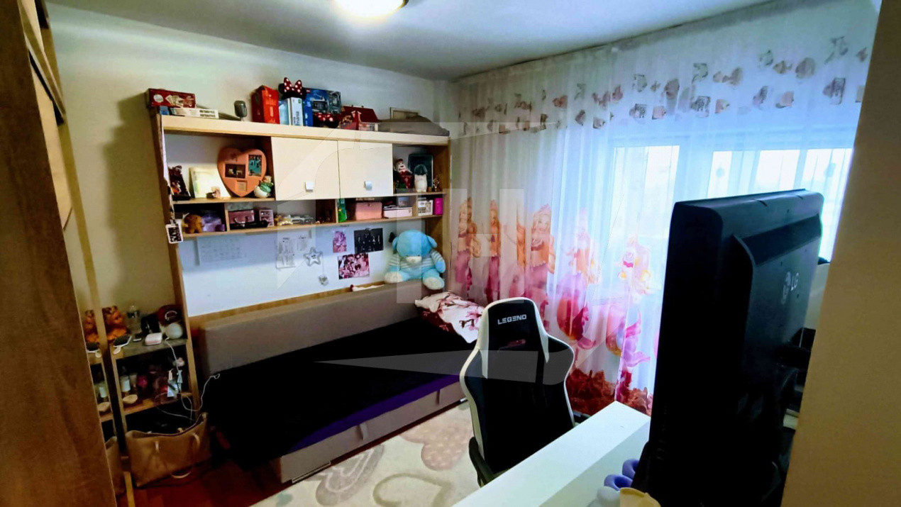 Apartament 2 camere, decomandat, etaj intermediar, cartier Intre Lacuri