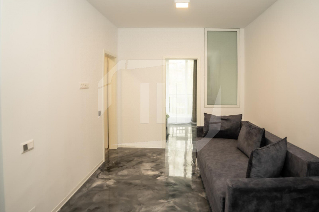 Apartament 2 camere si parcare in zona Vivo