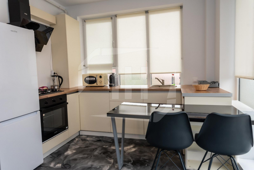 Apartament 2 camere si parcare in zona Vivo