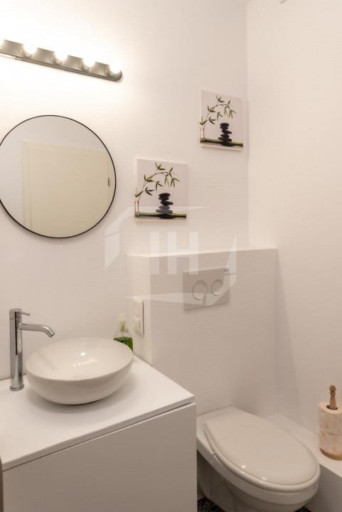 Apartament 2 camere si parcare in zona Vivo