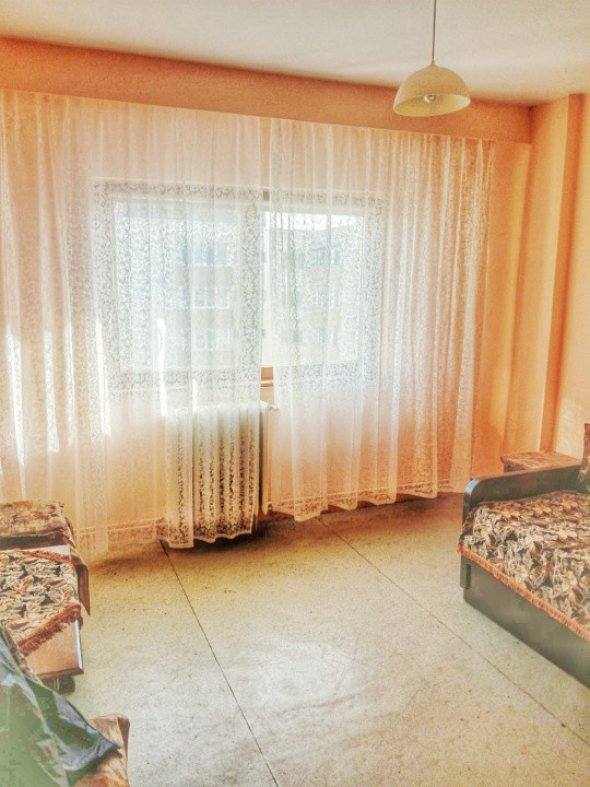 Apartament 4 camere decomandat, cartier Manastur