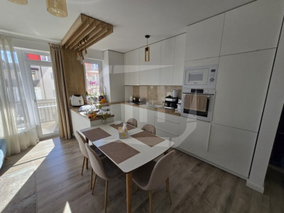 Apartament 2 camere cu finisaje de top, parcare, zona Petrom
