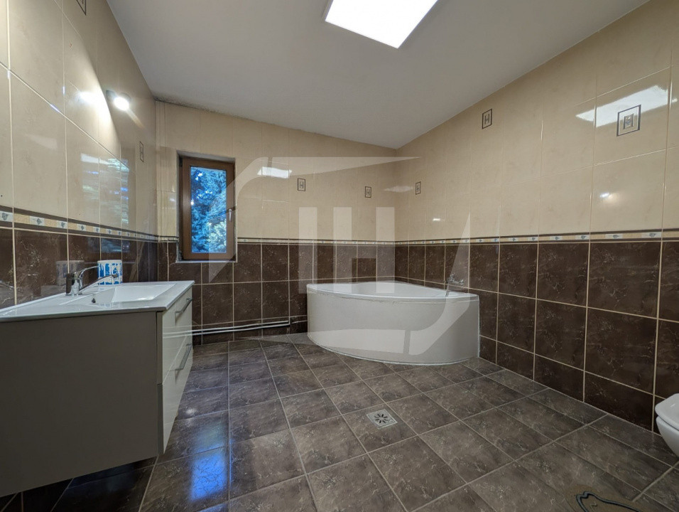 Apartament cu 4 camere, 3 terase, intermediar, parcare inclusa, Andrei Muresanu