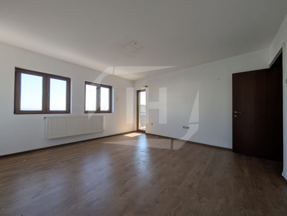 Apartament cu 4 camere, 3 terase, intermediar, parcare inclusa, Andrei Muresanu