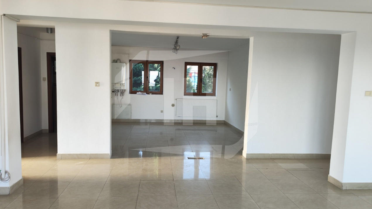 Apartament cu 3 camere, 3 terase, intermediar, parcare inclusa, Andrei Muresanu