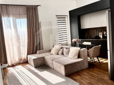  3 camere, finisat, scara interioara, parcare, bloc nou ,zona Pod Ira