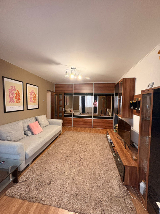 Apartament 3 camere la cheie, zona scolii Liviu Rebreanu 