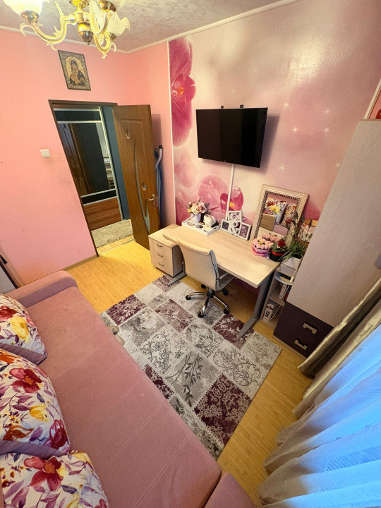 Apartament 3 camere la cheie, zona scolii Liviu Rebreanu 