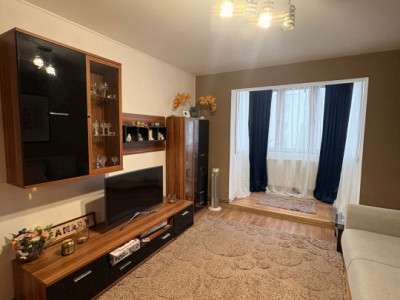 Apartament 3 camere la cheie, zona scolii Liviu Rebreanu 