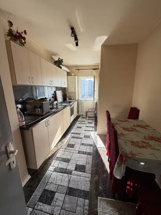 Apartament 4 camere, etaj intermediar, cartier Manastur