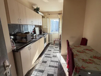 Apartament 4 camere, etaj intermediar, cartier Manastur