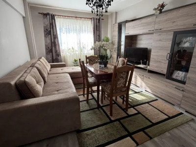 Apartament 4 camere, etaj intermediar, cartier Manastur