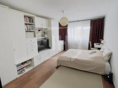 Apartament 2 camere, decomandat, etaj 3, cartier Intre Lacuri