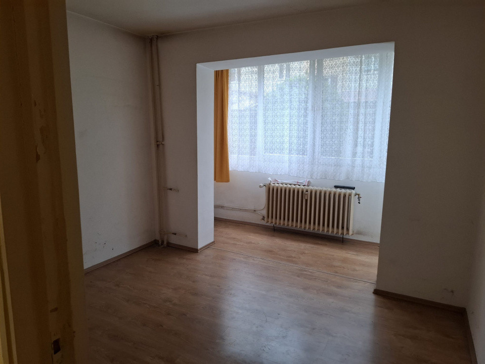 Apartament 2 camere decomandat, zona Grigore Alexandrescu