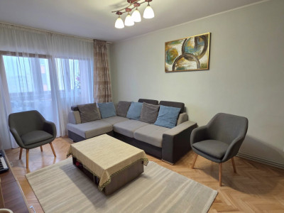 Apartament 3 camere decomandat, zona Podului Calvaria