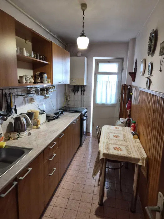 Apartament 3 camere decomandat, cartier Manastur