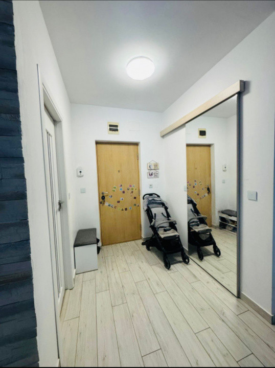 Apartament 3 camere, parcare, zona Vivo