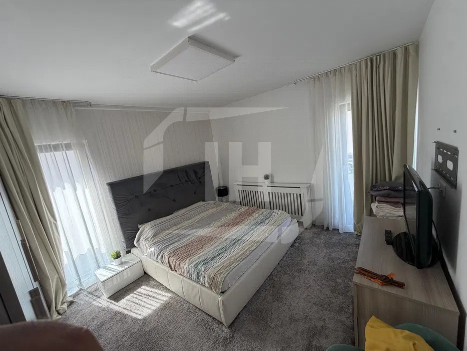 Apartament 2 camere, decomandat, etaj 1/2, parcare, in Borhanci