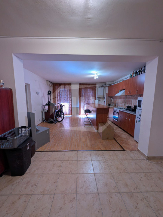 Apartament cu 3 camere, parcare inclusa, Buna Ziua