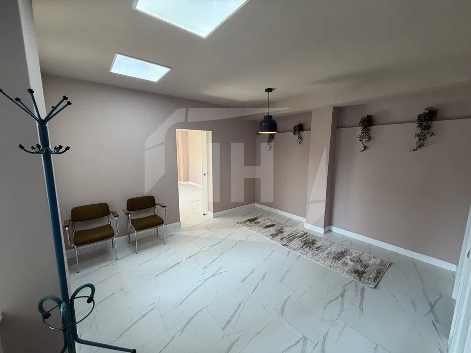 Spatiu birou I 2 incaperi I cu parcare I Centru