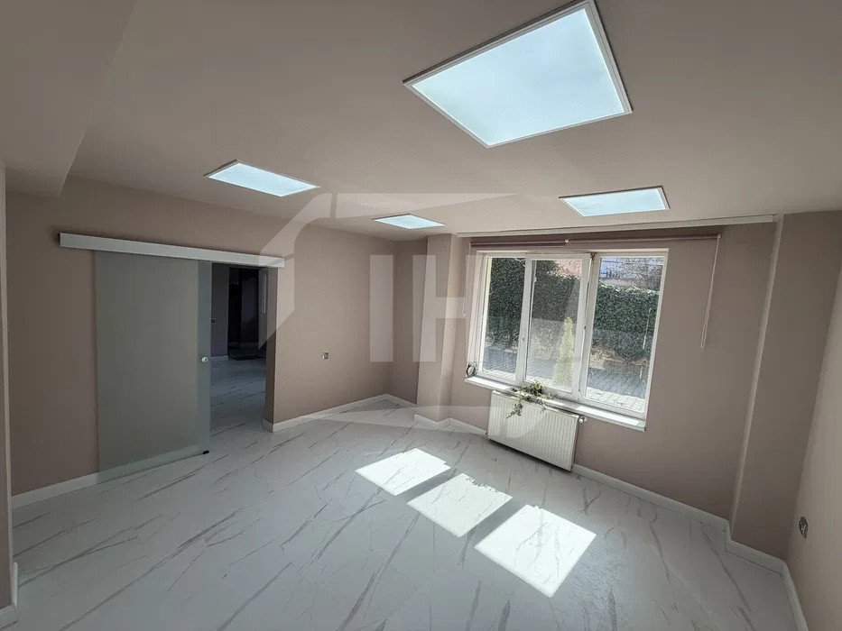 Spatiu birou I 2 incaperi I cu parcare I Centru