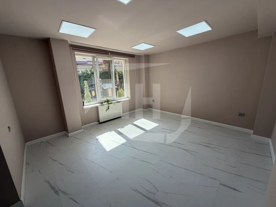 Spatiu birou I 2 incaperi I cu parcare I Centru