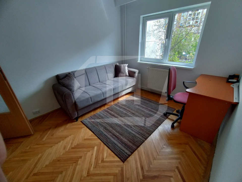 Apartament 4 camere, etaj 2, zona Titulescu