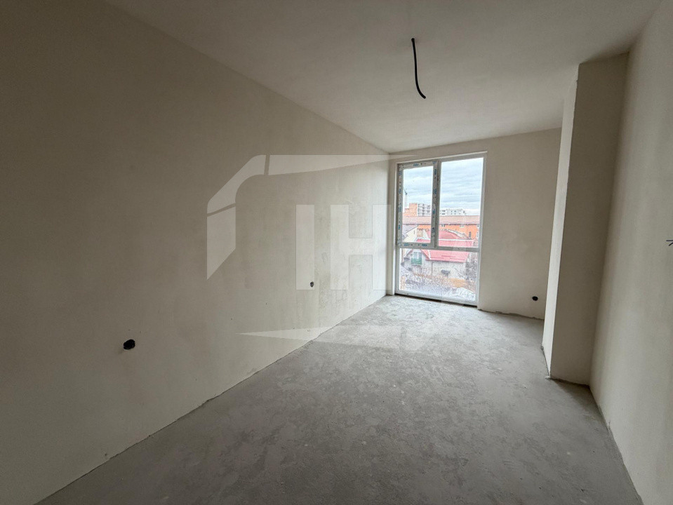 Apartament 2 camere, decomandat, cu CF, zona Marasti.